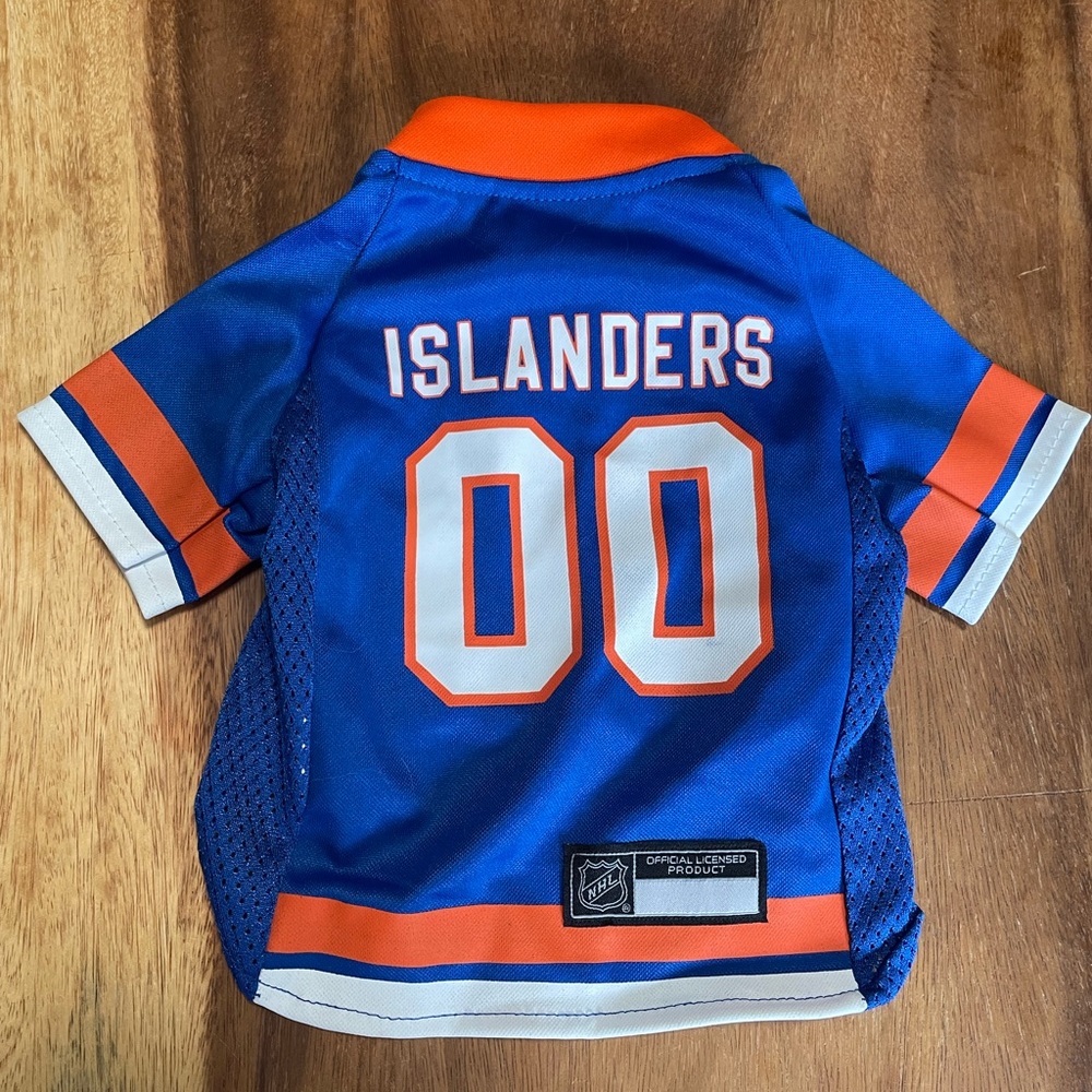 Small Islanders Pet Jersey